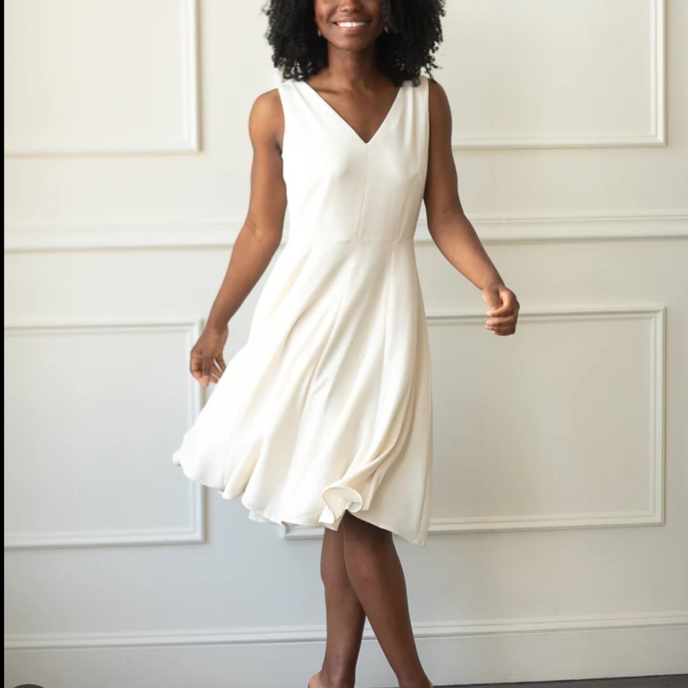 Gal Meets Glam Kendra Cream Dress